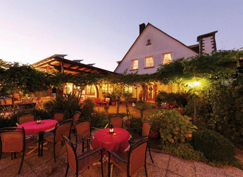 Weinhotel Sonnenschein Ernst Exterior foto