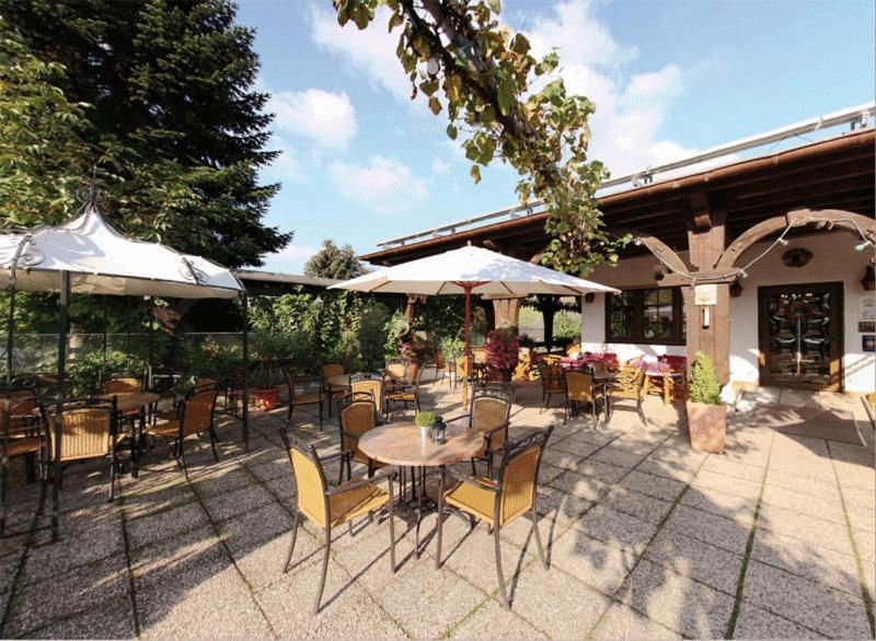 Weinhotel Sonnenschein Ernst Exterior foto